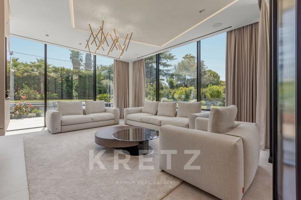 Villa Contemporaine Neuve avec Piscine – Domaine Privé