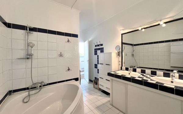 Appartement à vendre    3 pièces • 94,45 m2 Béziers