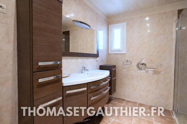 Sorgues (84700) Sorgues - Maison T6 sur une parcelle de 653 m2