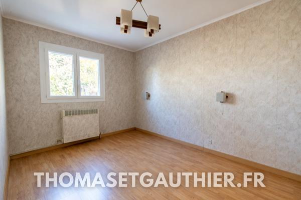 Sorgues (84700) Sorgues - Maison T6 sur une parcelle de 653 m2