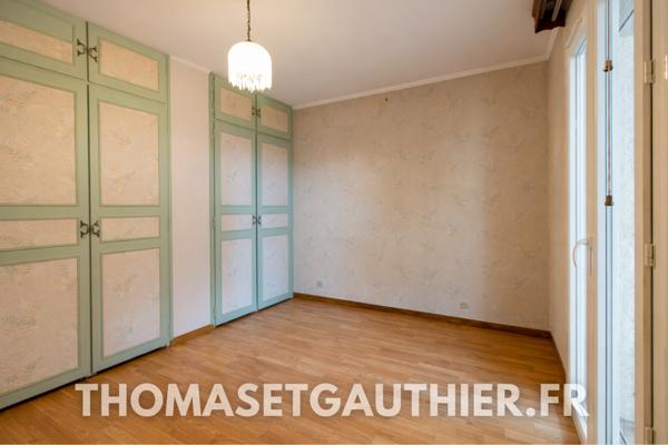 Sorgues (84700) Sorgues - Maison T6 sur une parcelle de 653 m2