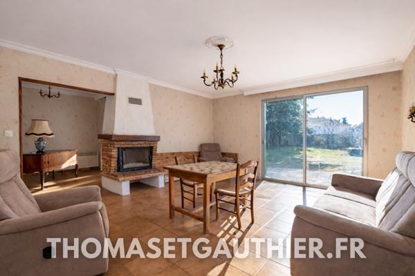 Sorgues (84700) Sorgues - Maison T6 sur une parcelle de 653 m2