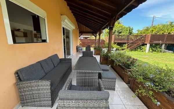 Maison à louer    3 pièces •  Saint-François