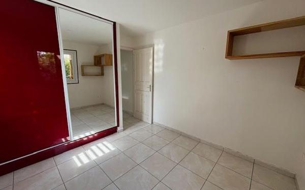 Maison à louer    3 pièces •  Saint-François