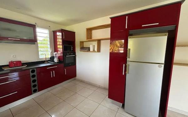 Maison à louer    3 pièces •  Saint-François