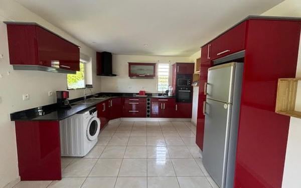 Maison à louer    3 pièces •  Saint-François