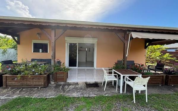 Maison à louer    3 pièces •  Saint-François