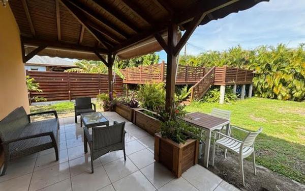 Maison à louer    3 pièces •  Saint-François