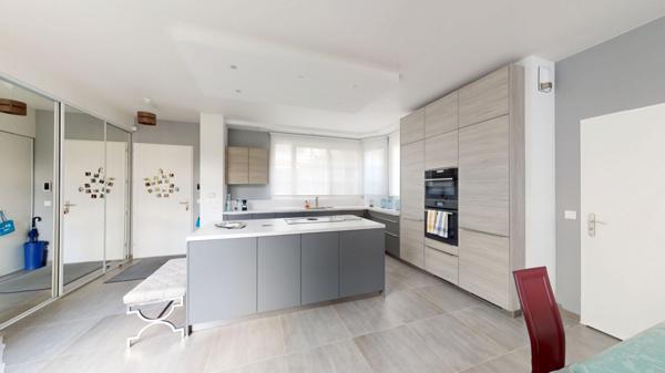 Maison Chatenay Malabry 7 pièce(s) ; Arboretum ; Commerces ; T10 ; RER B ;