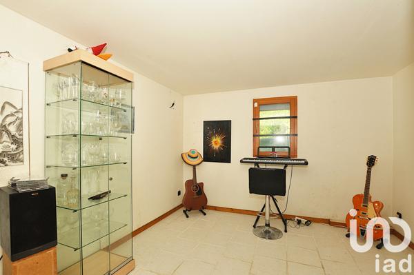 Maison à vendre 6 pièces 150 m² Saint-Martin-de-Bossenay