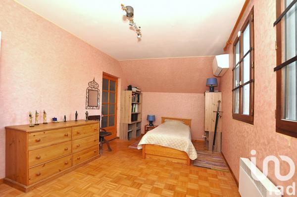 Maison à vendre 6 pièces 150 m² Saint-Martin-de-Bossenay