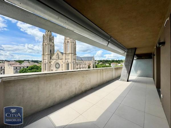 Appartement à louer 4 pièces 96.16m² Nîmes (30900)