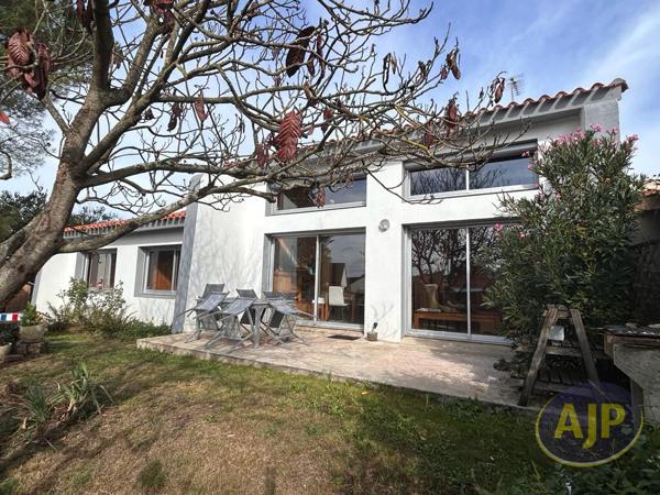Vente maison Montaigu : 335 000 € - AJP Immobilier Montaigu