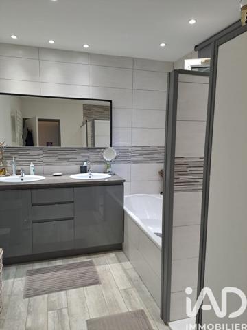 Maison à vendre 5 pièces 133 m² Vidauban