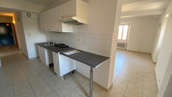 SISTERON- Appartement T3 - 60 M²
