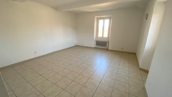 SISTERON- Appartement T3 - 60 M²