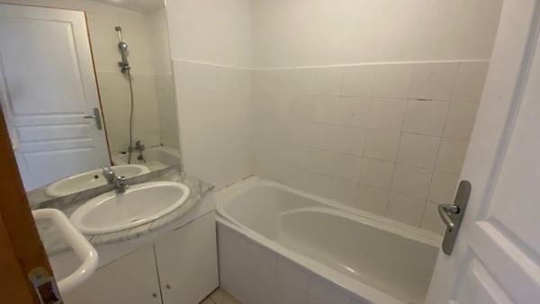 SISTERON- Appartement T3 - 60 M²