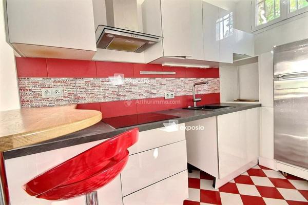 Location                                                      Appartement
                        
                     2 pièces                      43 m2                     à Asnières-sur-Seine