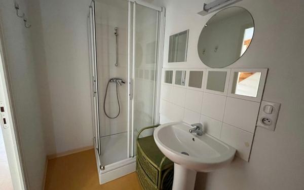 Appartement à louer    2 pièces • 40 m2 Mende