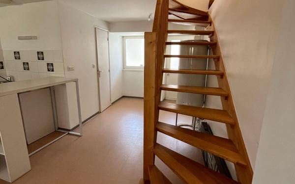 Appartement à louer    2 pièces • 40 m2 Mende