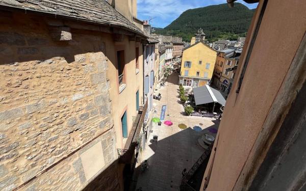 Appartement à louer    2 pièces • 40 m2 Mende