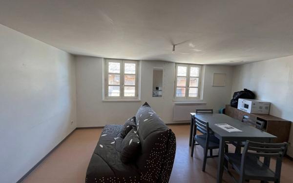Appartement à louer    2 pièces • 40 m2 Mende