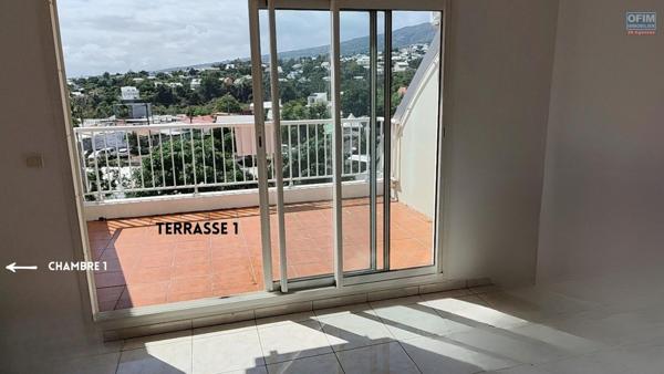 Vente Appartement T4 sous comble de 130m2 à Saint-Denis 974 - Moufia