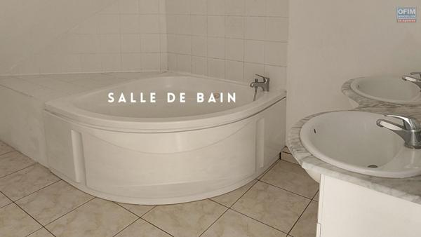 Vente Appartement T4 sous comble de 130m2 à Saint-Denis 974 - Moufia