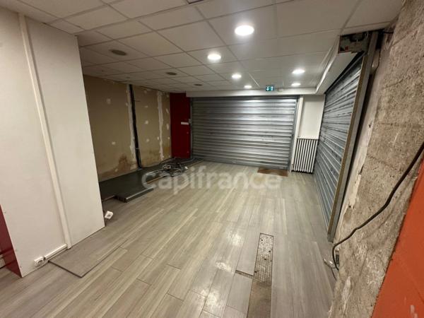 EXCLUSIVITÉ - Commerce avec habitation à vendre 5 pièces CARHAIX PLOUGUER (29)