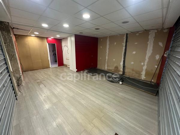 EXCLUSIVITÉ - Commerce avec habitation à vendre 5 pièces CARHAIX PLOUGUER (29)