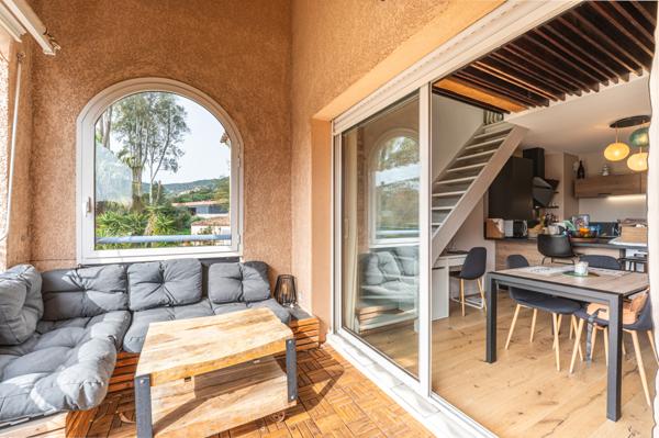 Bormes-les-Mimosas (83230) EXCLUSIVITÉ – DUPLEX COUP DE CŒUR PROCHE PLAGE DU LAVANDOU