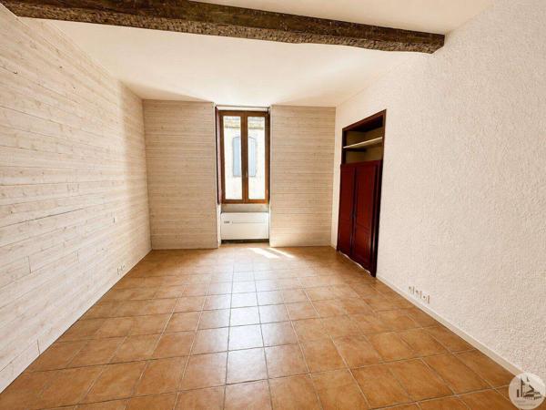 Maison de village rénovée avec cour