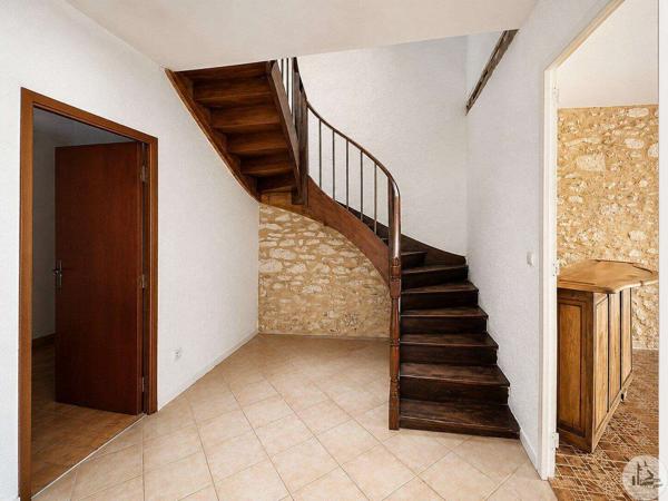Maison de village rénovée avec cour