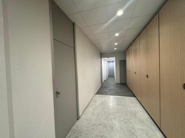 Bureau à Louer à VALENCIENNES 2000 €