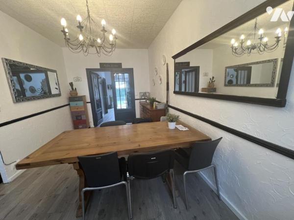 PLOUAY centre bourg du charme 6 chbs sur 266 m² de terrain (prévoir travaux)