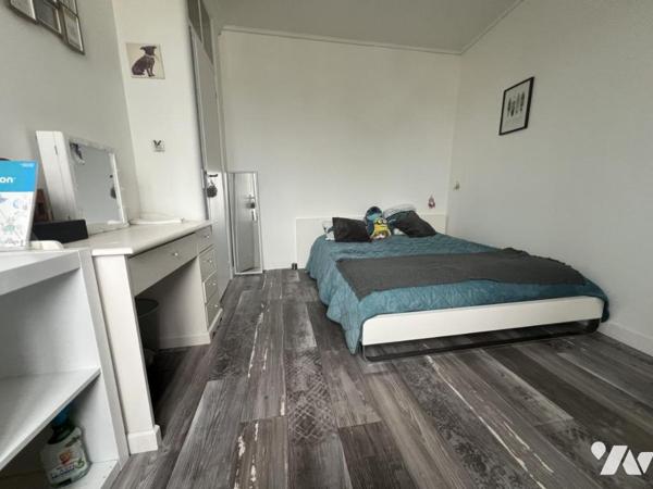 PLOUAY centre bourg du charme 6 chbs sur 266 m² de terrain (prévoir travaux)