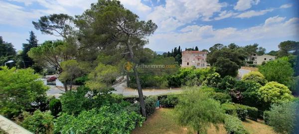 Location                                                      Appartement
                        
                     3 pièces                      63 m2                     à Saint-Raphaël