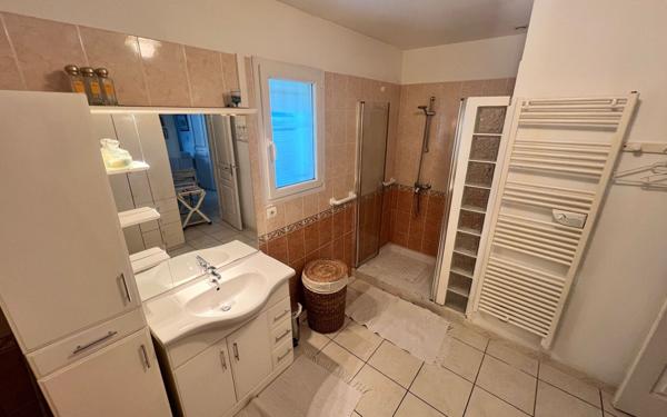 Maison à vendre    4 pièces •  Barjac