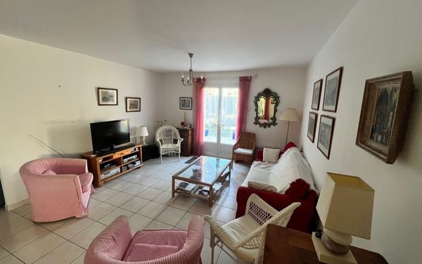 Maison à vendre    4 pièces •  Barjac