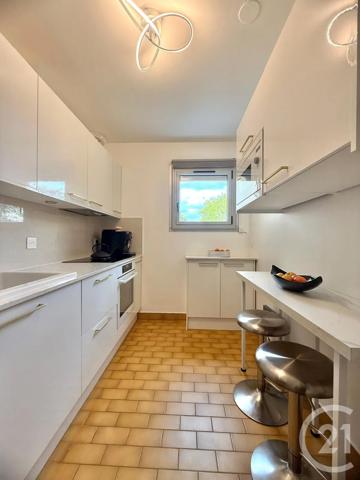 Appartement T3 à vendre  3 pièces - 63,62 m 2   MAISONS LAFFITTE  - 78