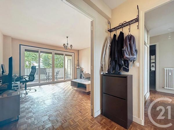 Appartement F3 à vendre  3 pièces - 59,85 m 2   MELUN  - 77