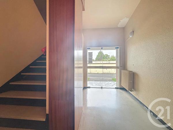 Appartement F3 à vendre  3 pièces - 59,85 m 2   MELUN  - 77