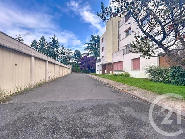 Appartement F3 à vendre  3 pièces - 59,85 m 2   MELUN  - 77