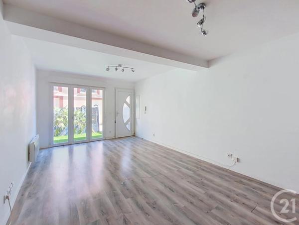 Appartement F3 à vendre  3 pièces - 59,85 m 2   MELUN  - 77