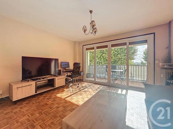 Appartement F3 à vendre  3 pièces - 59,85 m 2   MELUN  - 77