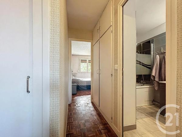 Appartement F3 à vendre  3 pièces - 59,85 m 2   MELUN  - 77