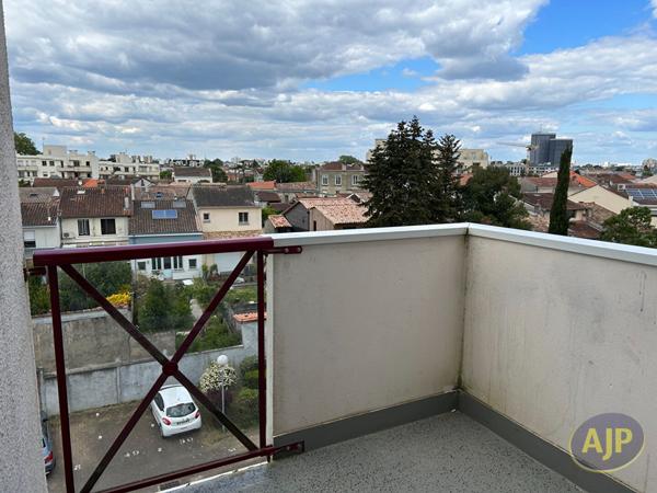 Location appartement Bordeaux : 755 € - AJP Immobilier Bordeaux Saint-Augustin
