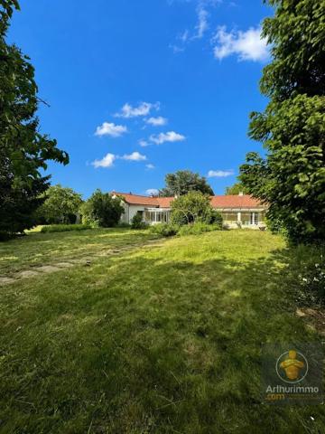 Vente                                                      Maison
                        
                     6 pièces                      189 m2                     à Chelles