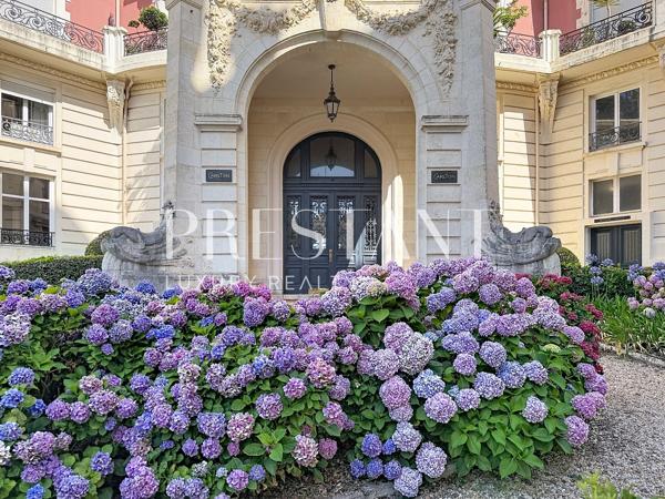 Au coeur du quartier impérial de Biarritz – Somptueux appartement au sein de la Résidence du Carlton., BIARRITZ