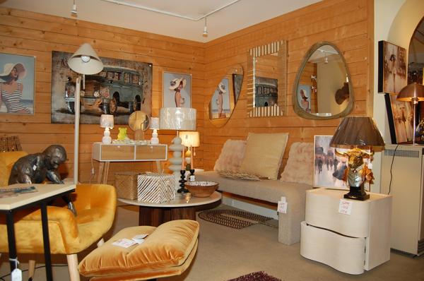 Local Commercial
         7 pièces
        - 320 m² Exclusivité 130 000 € *